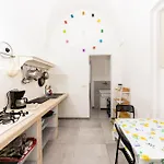 Dieci Antico - Casa Indipendente A Due Passi Da Porta Rudiae Semesterbostad