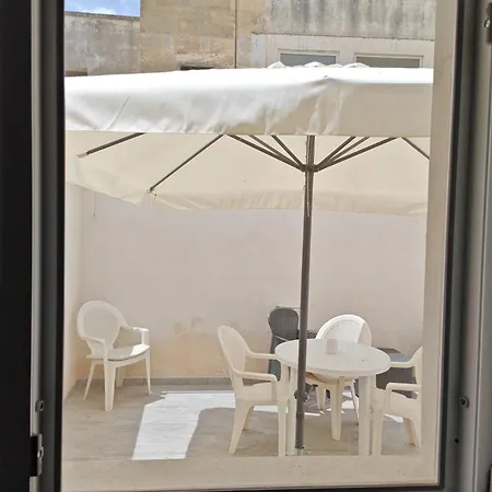 Holiday home Dieci Antico - Casa Indipendente A Due Passi Da Porta Rudiae *
